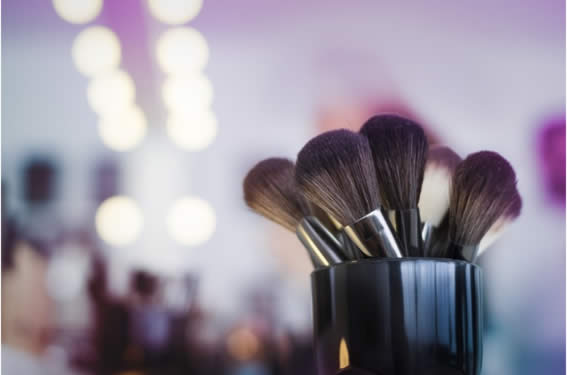 curso de como fazer maquiagem mdmoda.blog .br 03  Como Fazer Maquiagem Profissional Em Casa