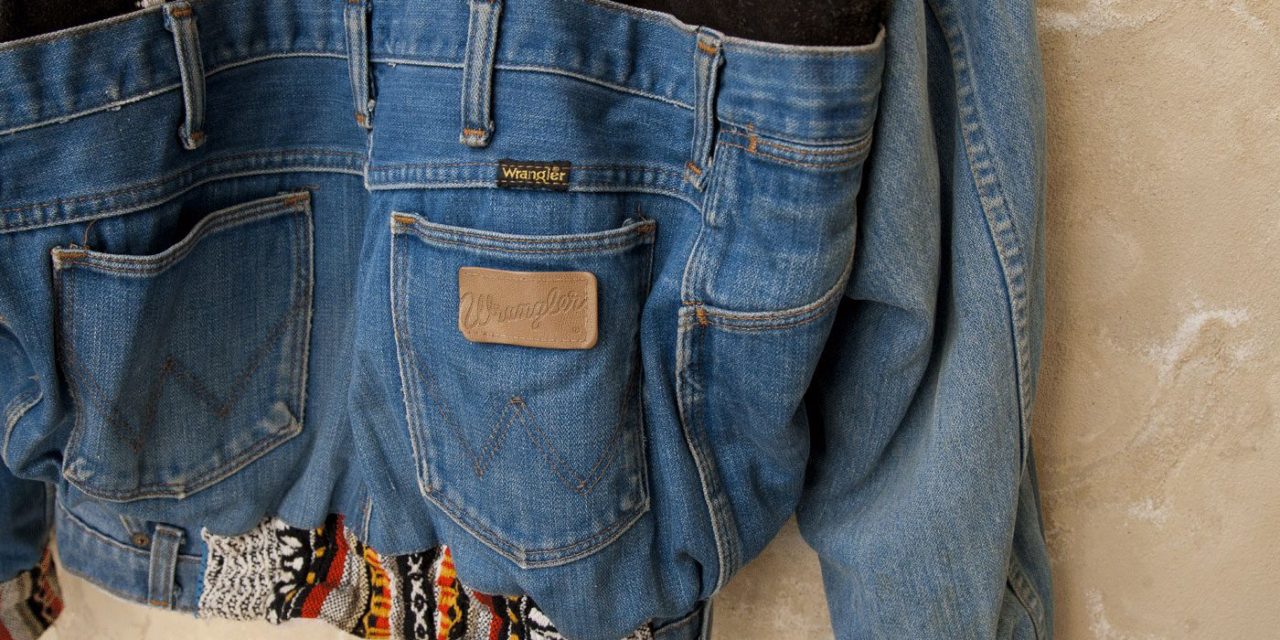 5 dicas de customização de qualquer peça jeans – Dicas de Moda